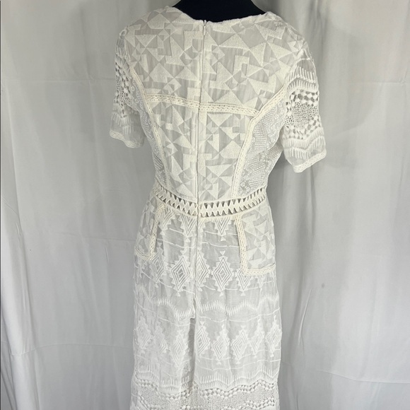 eri and ali White Lace Dress Size 8 - Picture 6 of 10